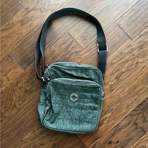 Kipling shoulder tote